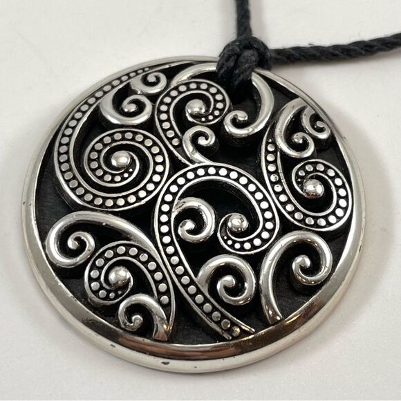 Vintage BRIGHTON MEDALLION LARGE Disc Cord NECKLACE Reversible - Picture 2 of 8